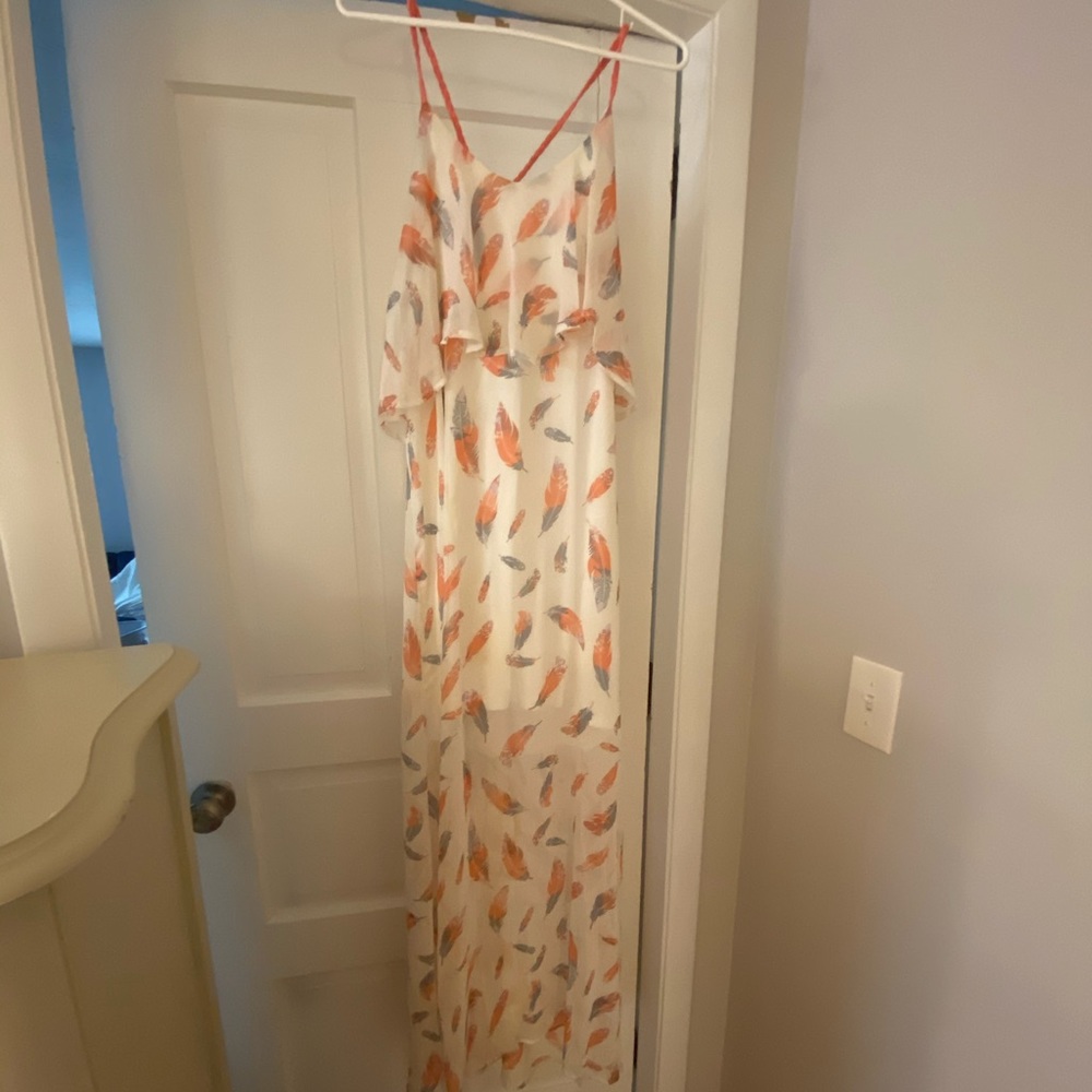 Maxi dress with low back